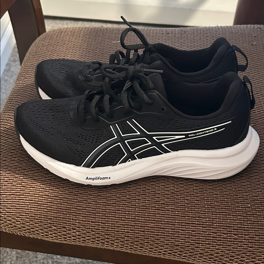 ASICS Gel-Contend 8 Black and White Sneakers
